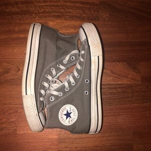 Gray high top converse